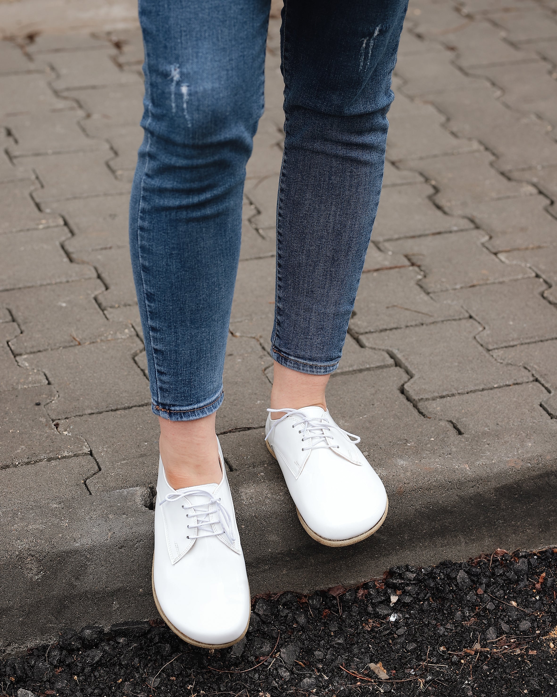 White Oxford Wide Barefoot Patent Leather Handmade Shoes Oxford Leather Outsole