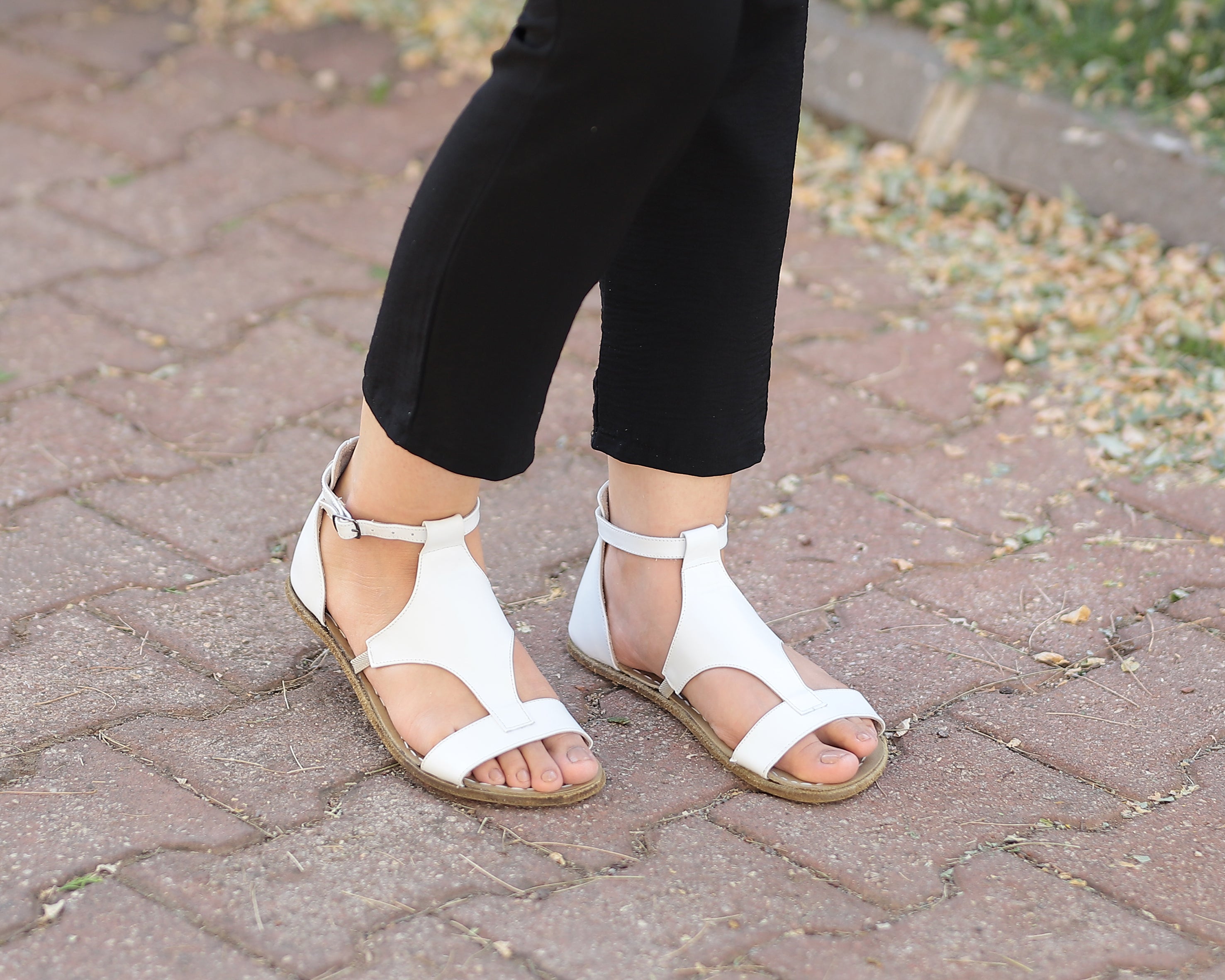 White Women Buckle Slipper Wide Barefoot Smooth Leather Handmade 